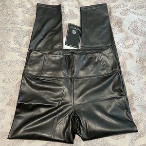 Bagatelle Collection Black Faux Leather Leggings Size Medium